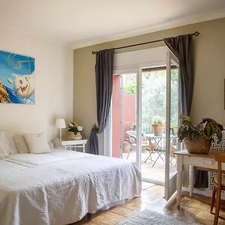 Unic Views Begur, Turistico Begur